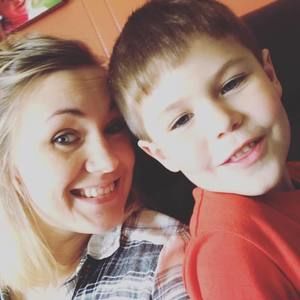 Meet your Posher, Elisa